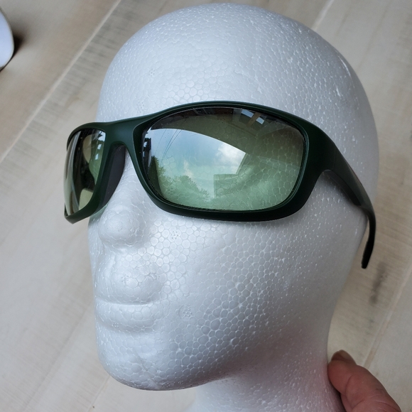 PRADA sunglasses - Picture 7 of 13